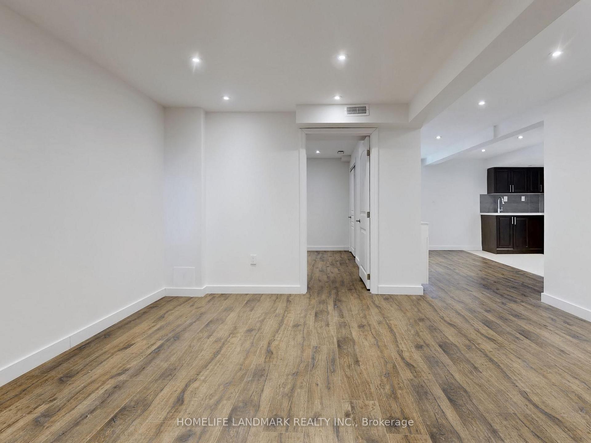 Photo 39 of 40 Spring Farm Road, Aurora, Bayview Northeast — HOMEH