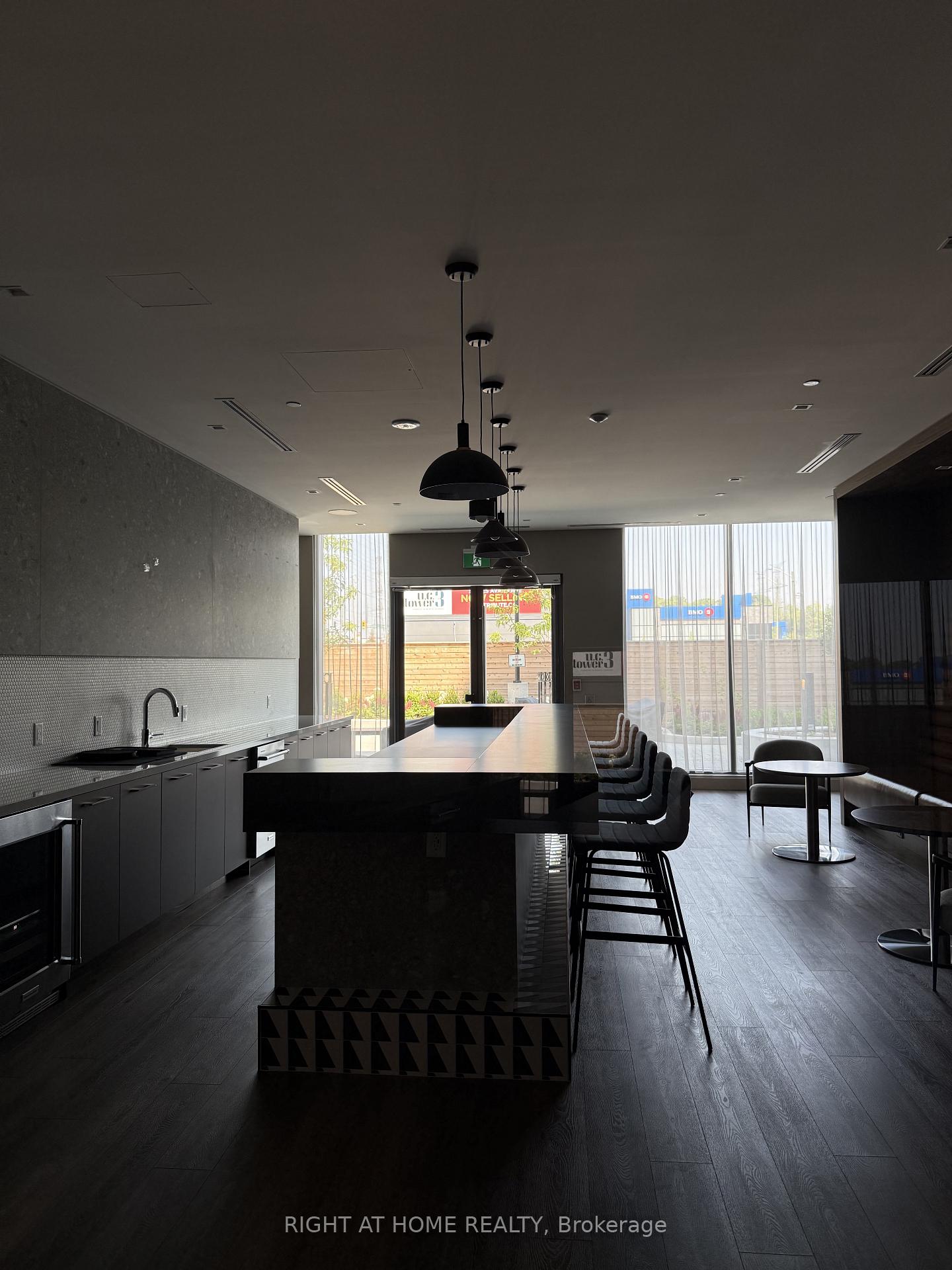 Photo 16 of Unit 725, 2545 Simcoe Street N, Oshawa, Windfields — HOMEH