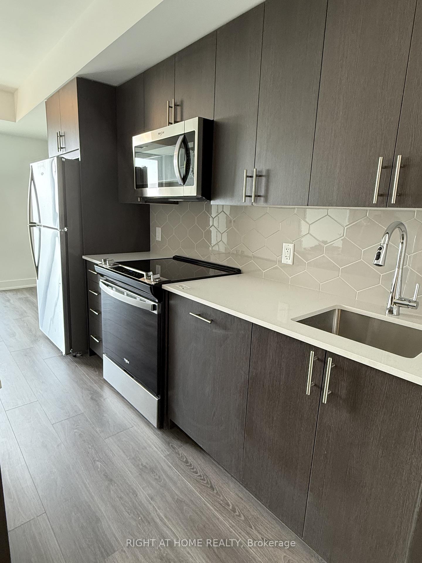 Photo 53 of Unit 725, 2545 Simcoe Street N, Oshawa, Windfields — HOMEH