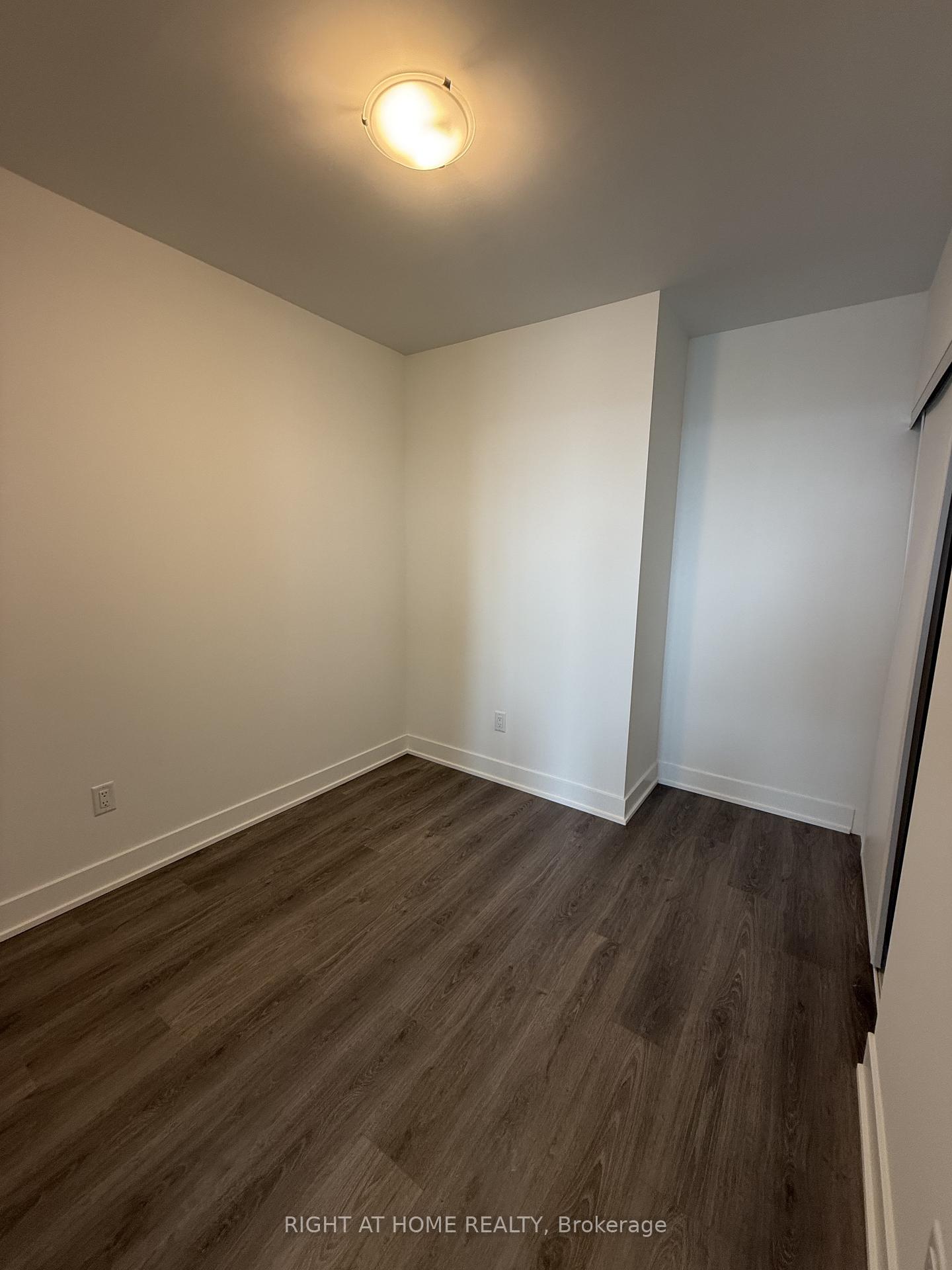 Photo 31 of Unit 725, 2545 Simcoe Street N, Oshawa, Windfields — HOMEH
