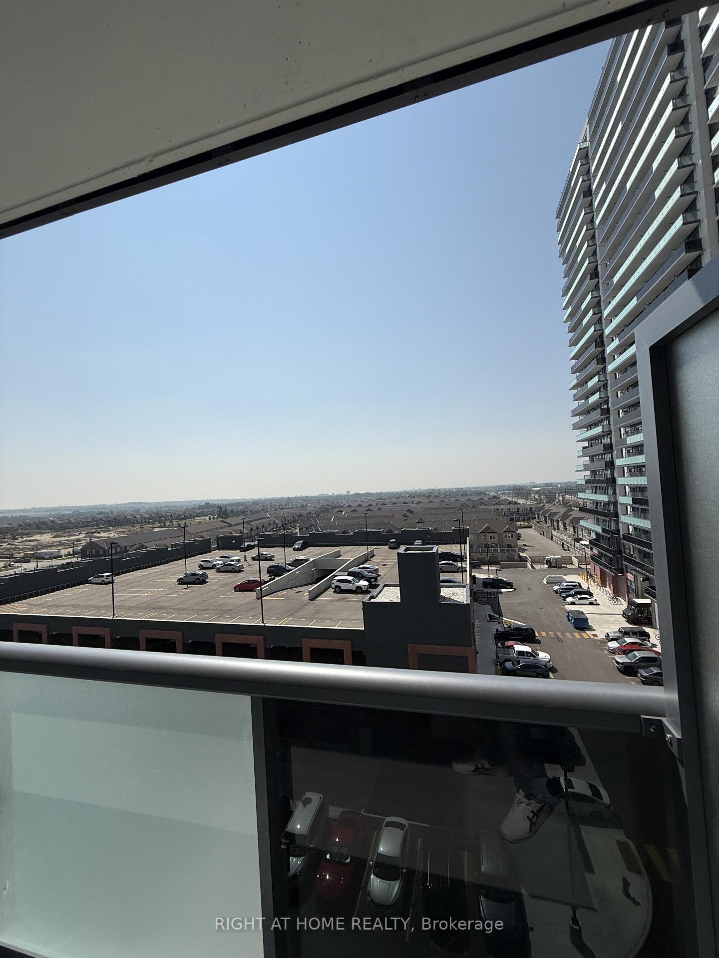Photo 37 of Unit 725, 2545 Simcoe Street N, Oshawa, Windfields — HOMEH