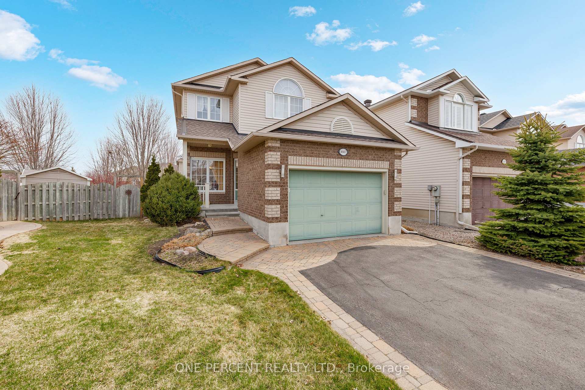 Front of 1087 Rocky Harbour Crescent