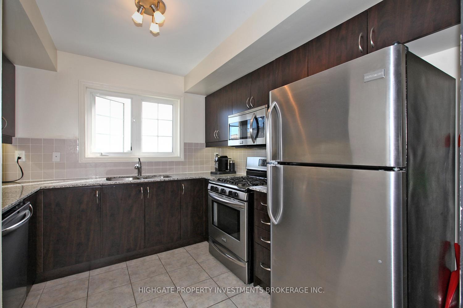 Photo 13 of 33 Cooperage Lane, Ajax, Central — HOMEH