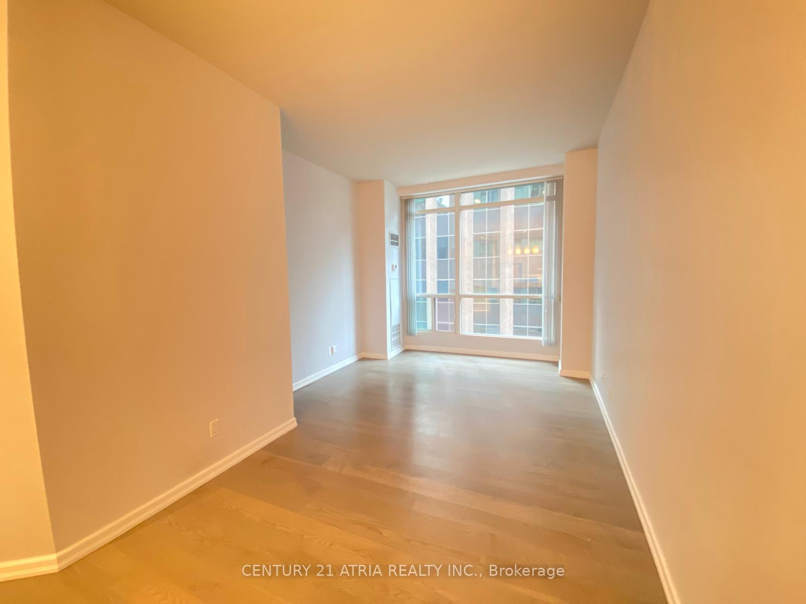 Photo 2 of Unit 1011, 7 King Street E, Toronto, Church-Yonge Corridor — HOMEH