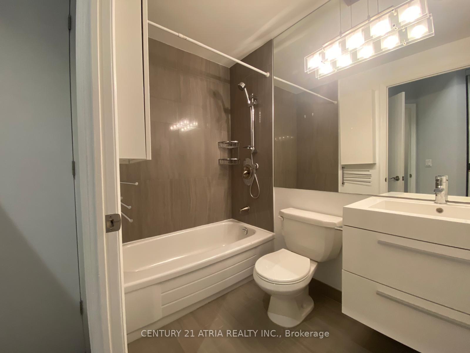 Photo 5 of Unit 1011, 7 King Street E, Toronto, Church-Yonge Corridor — HOMEH