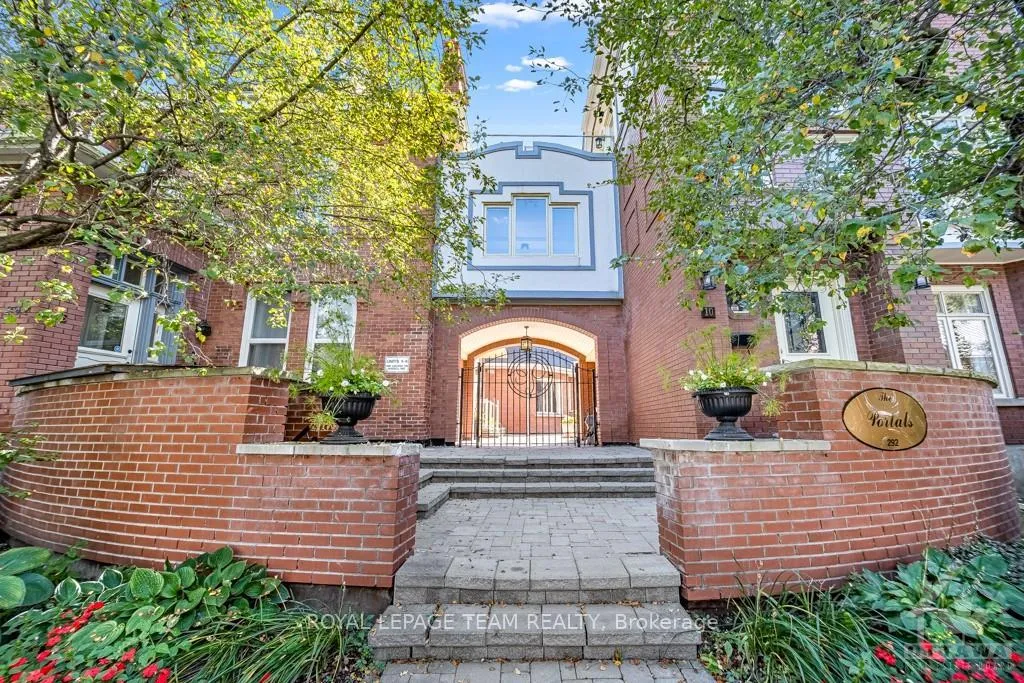 Front of Unit 9, 292 Laurier Avenue