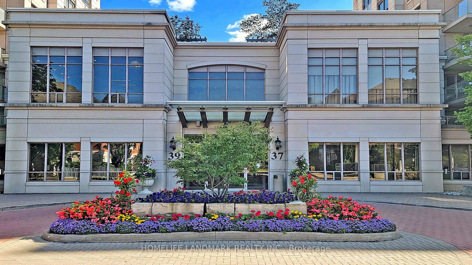 Photo 3 of Unit UPH9, 39 Galleria Parkway, Markham, Commerce Valley — HOMEH