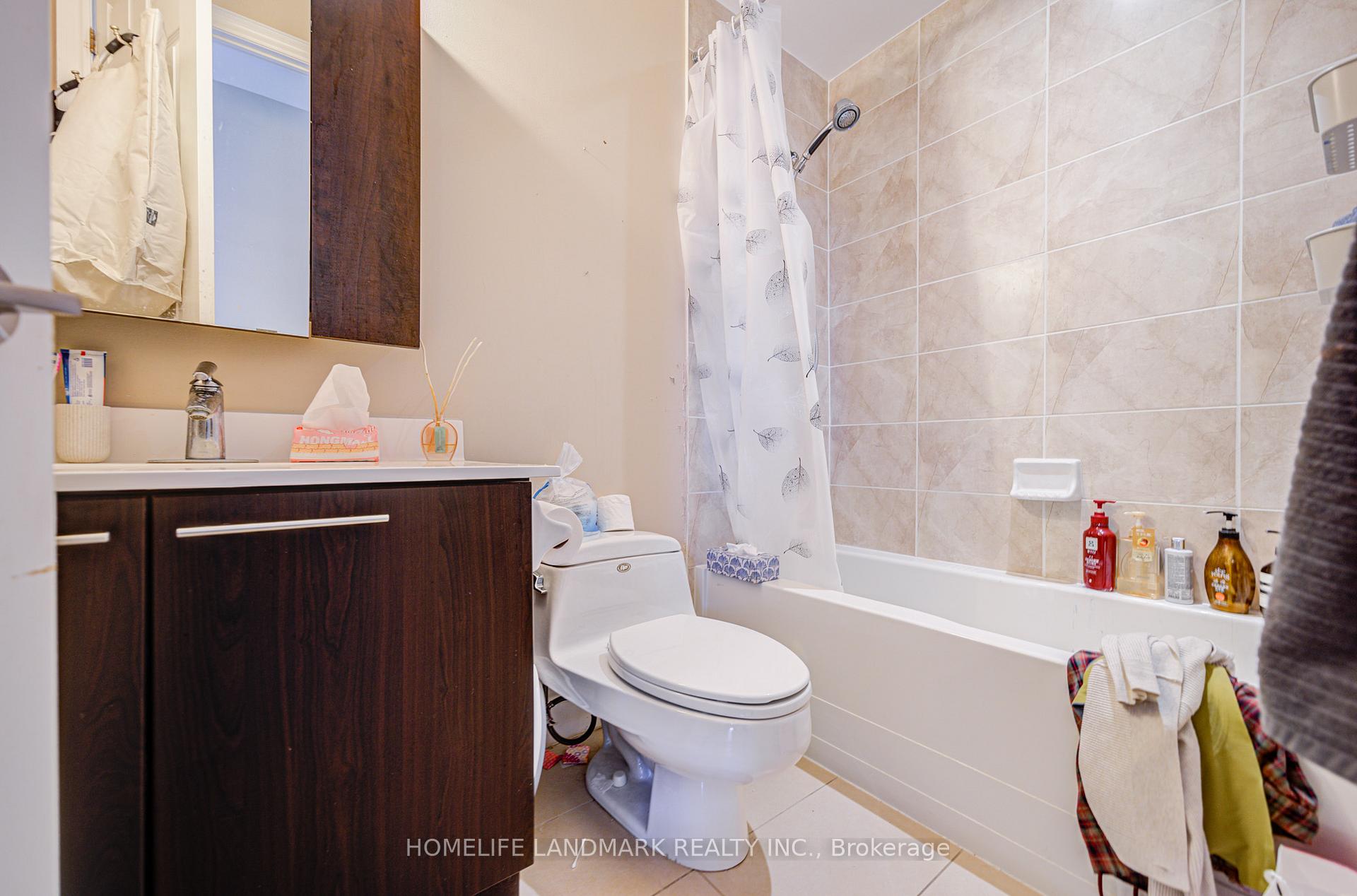 Photo 18 of Unit UPH9, 39 Galleria Parkway, Markham, Commerce Valley — HOMEH