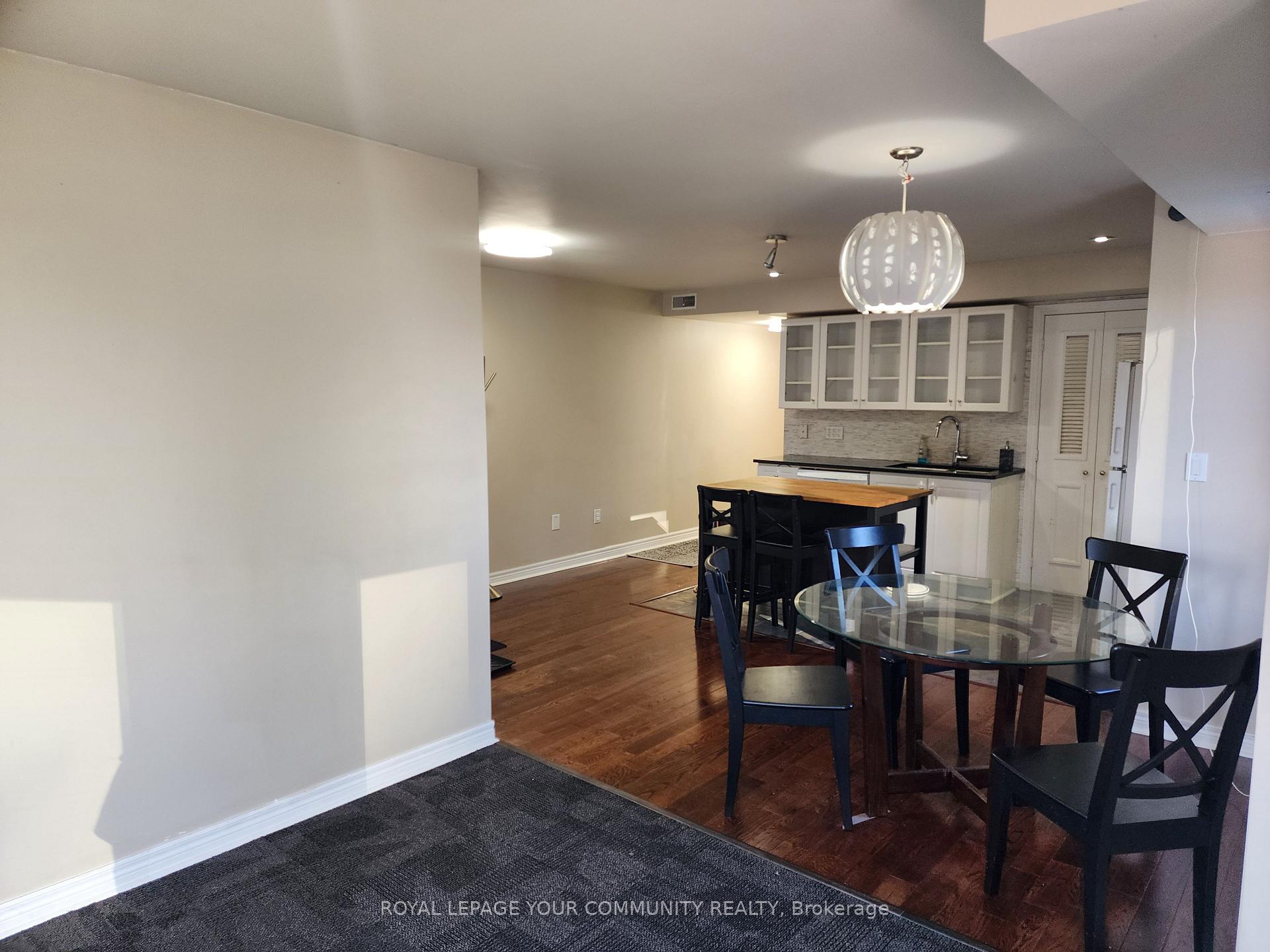 Photo 6 of Unit 202, 80 Aerodrome Crescent, Toronto, Leaside — HOMEH