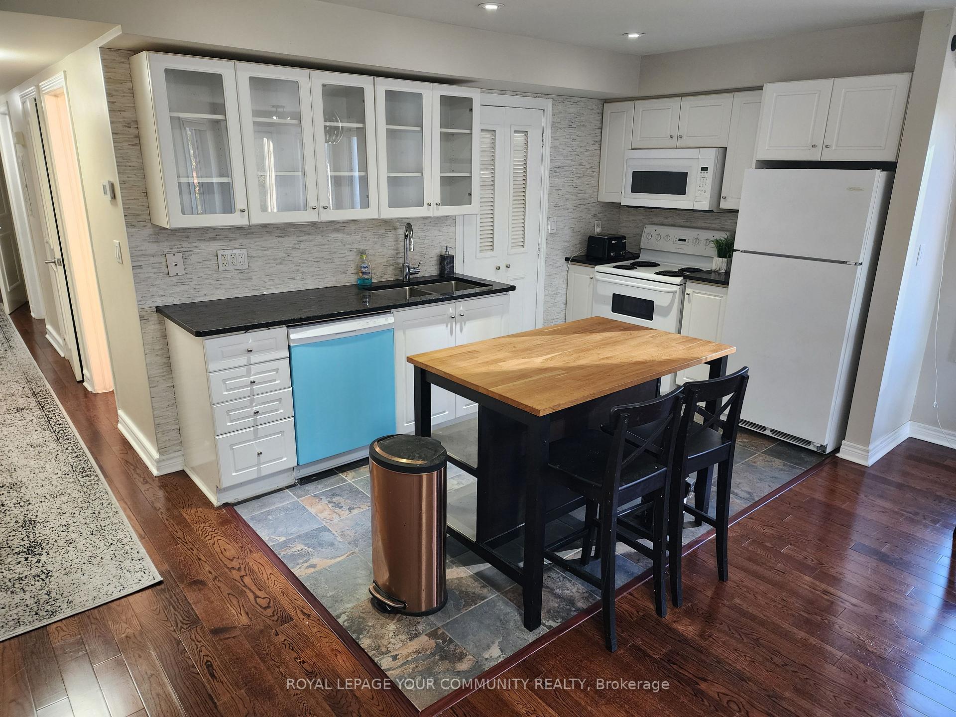 Photo 9 of Unit 202, 80 Aerodrome Crescent, Toronto, Leaside — HOMEH