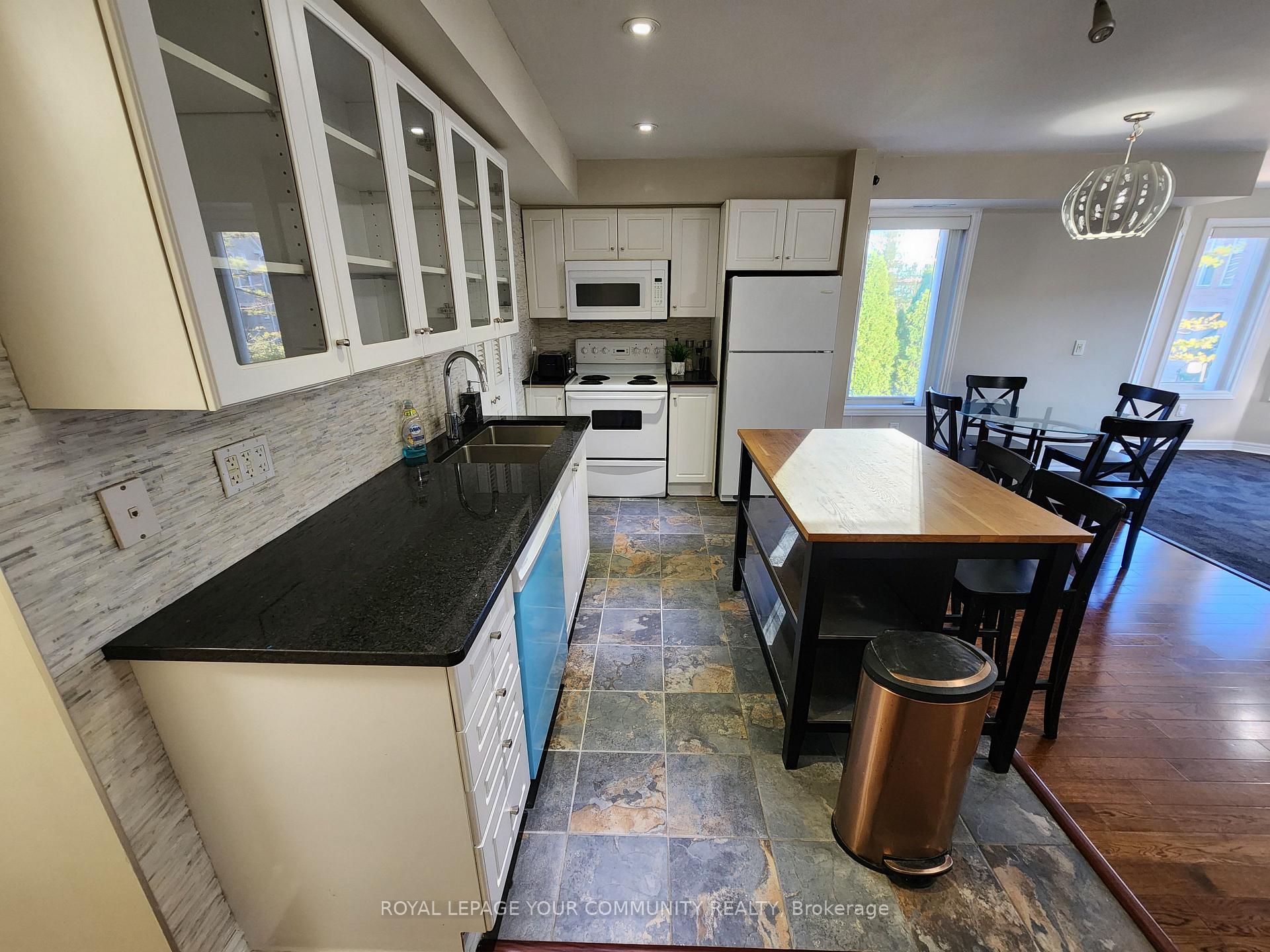 Photo 10 of Unit 202, 80 Aerodrome Crescent, Toronto, Leaside — HOMEH