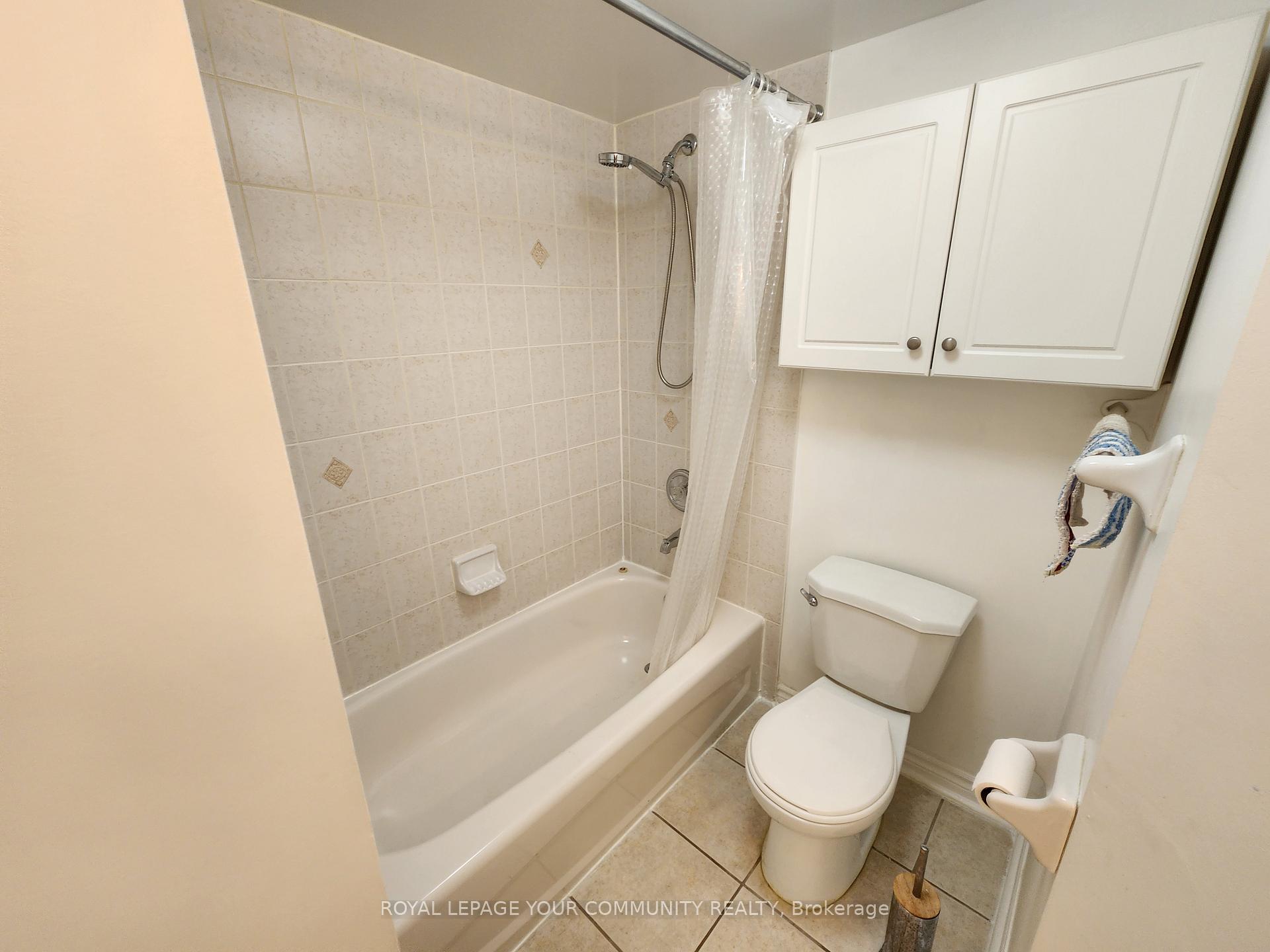 Photo 11 of Unit 202, 80 Aerodrome Crescent, Toronto, Leaside — HOMEH