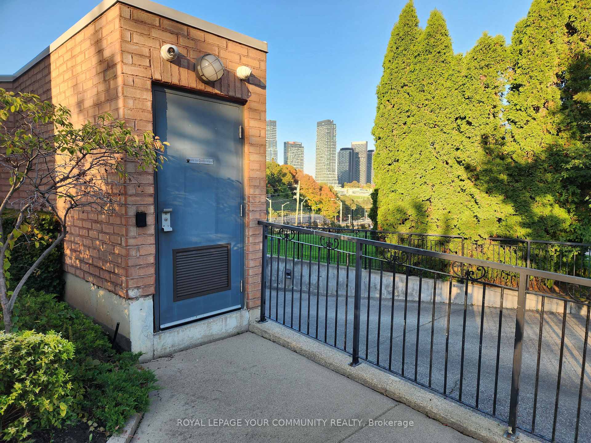 Photo 35 of Unit 202, 80 Aerodrome Crescent, Toronto, Leaside — HOMEH