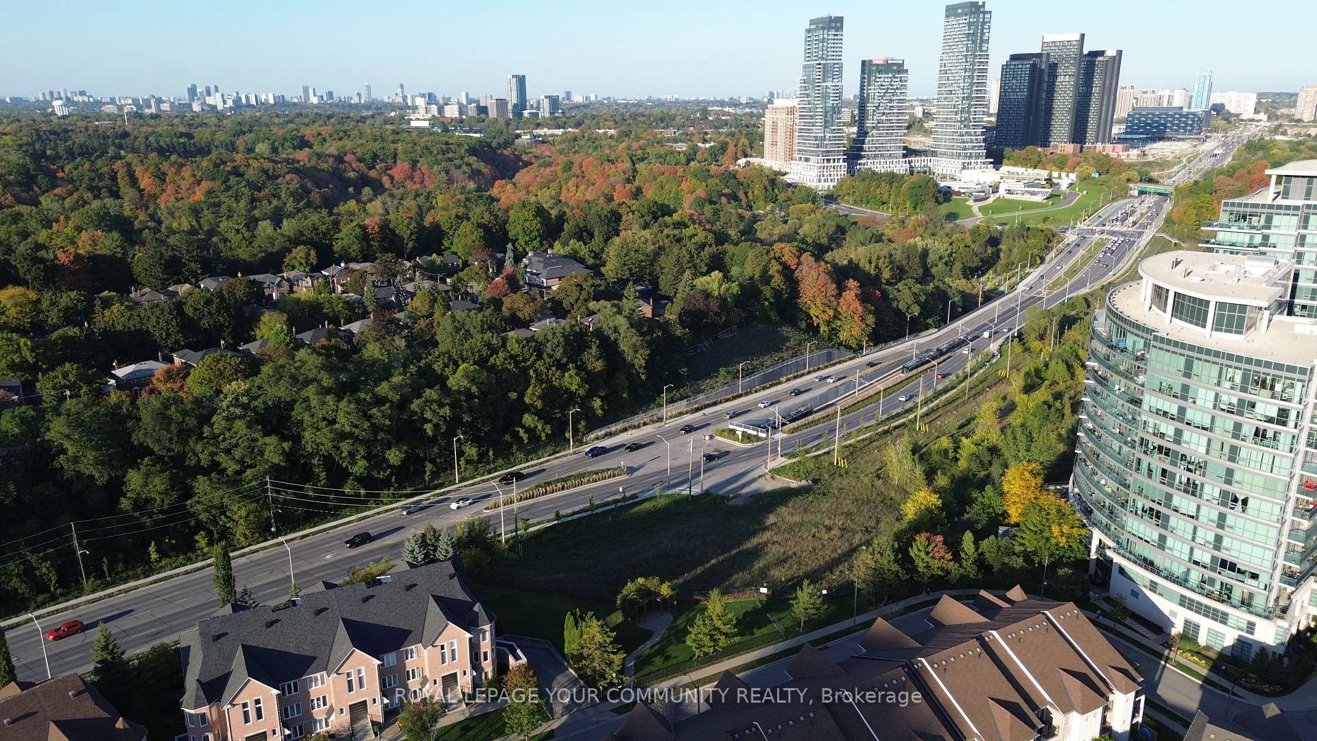 Photo 38 of Unit 202, 80 Aerodrome Crescent, Toronto, Leaside — HOMEH