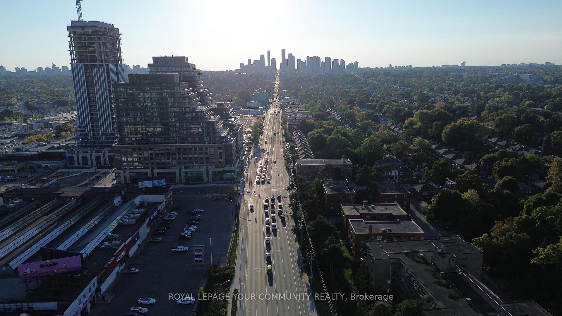 Photo 44 of Unit 202, 80 Aerodrome Crescent, Toronto, Leaside — HOMEH