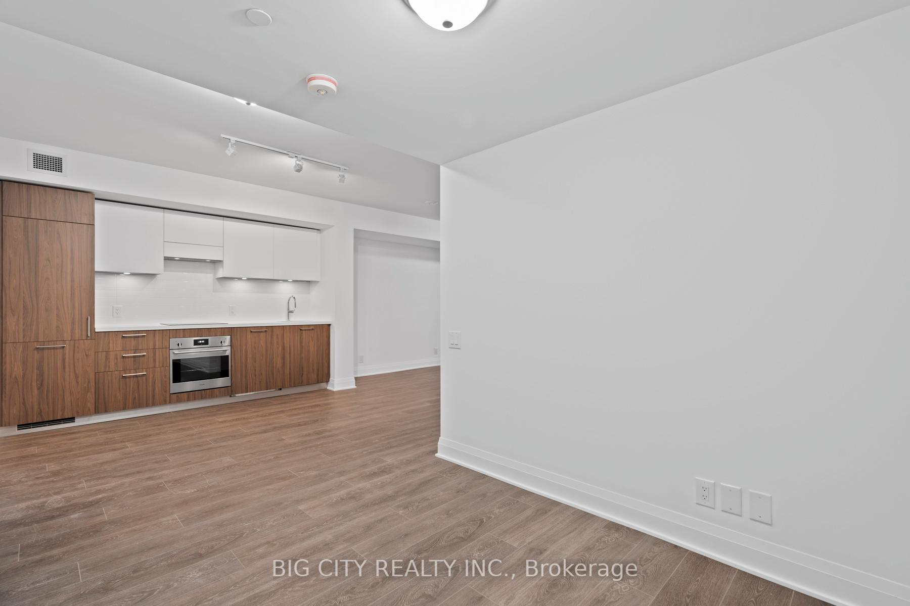 Photo 3 of Unit 332, 33 Frederick Todd Way, Toronto, Thorncliffe Park — HOMEH