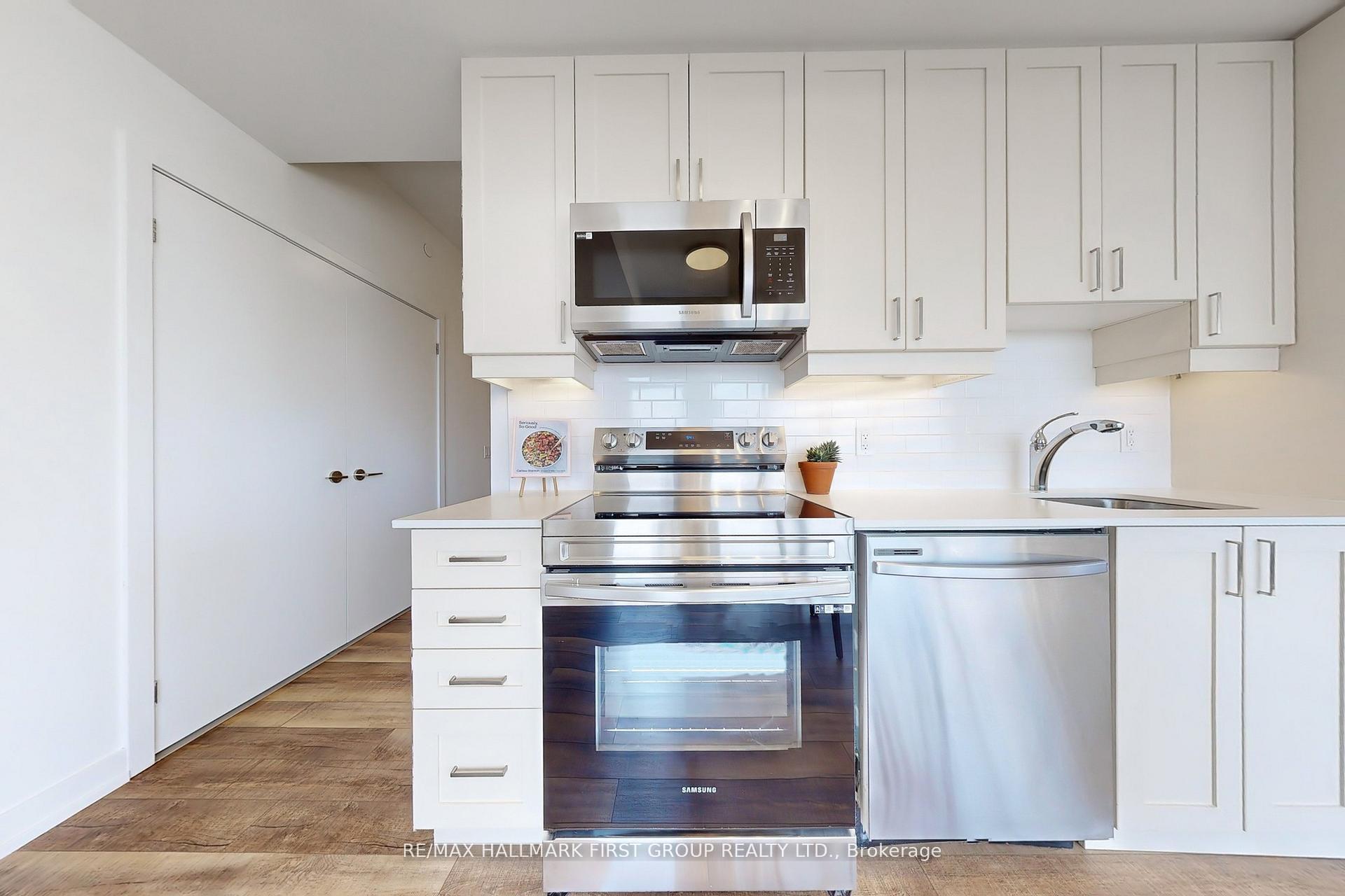 Photo 8 of Unit 1607, 1480 Bayly Street, Pickering, Bay Ridges — HOMEH
