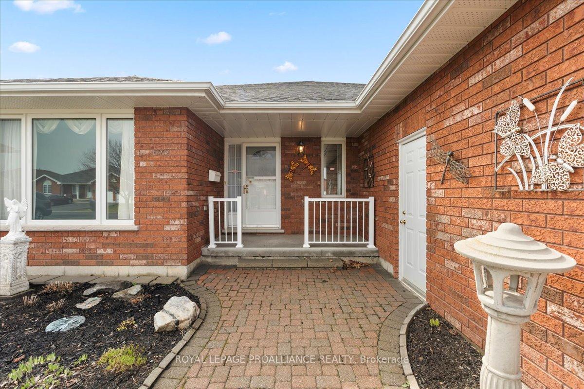 Photo 4 of 13 Hickory Grove, Belleville, Belleville Ward — HOMEH