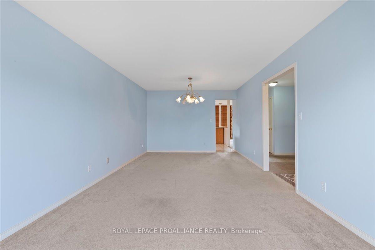 Photo 8 of 13 Hickory Grove, Belleville, Belleville Ward — HOMEH