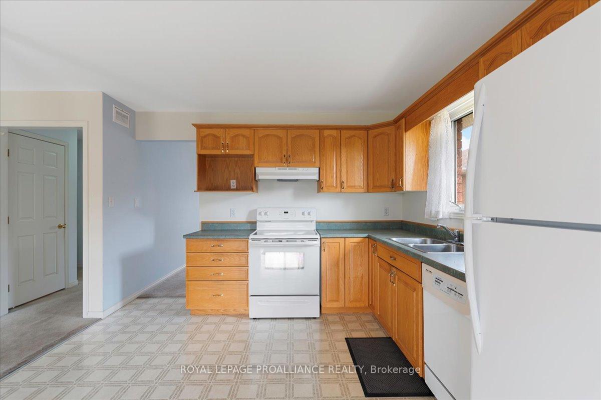 Photo 10 of 13 Hickory Grove, Belleville, Belleville Ward — HOMEH