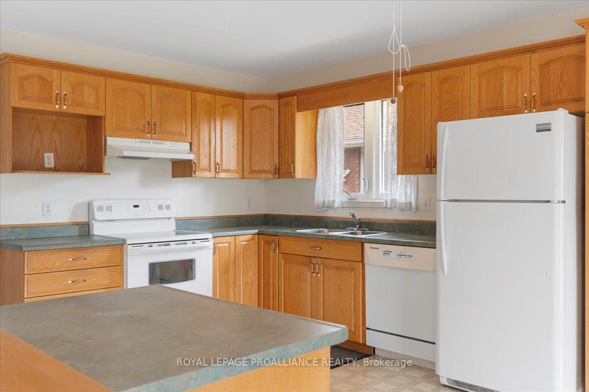 Photo 14 of 13 Hickory Grove, Belleville, Belleville Ward — HOMEH