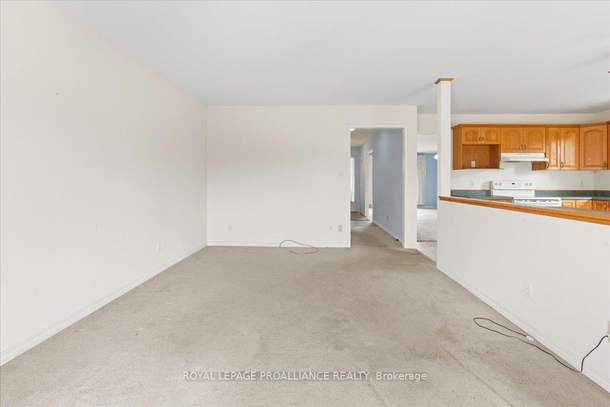 Photo 15 of 13 Hickory Grove, Belleville, Belleville Ward — HOMEH