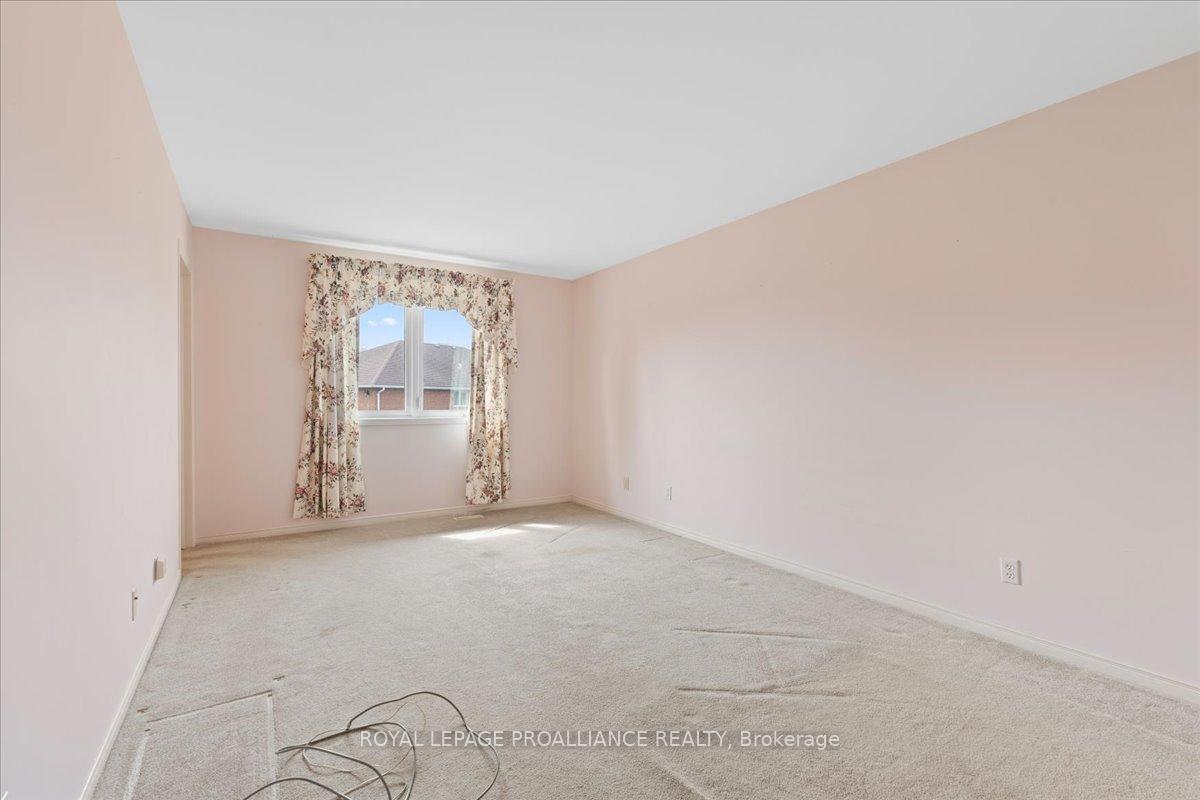 Photo 17 of 13 Hickory Grove, Belleville, Belleville Ward — HOMEH