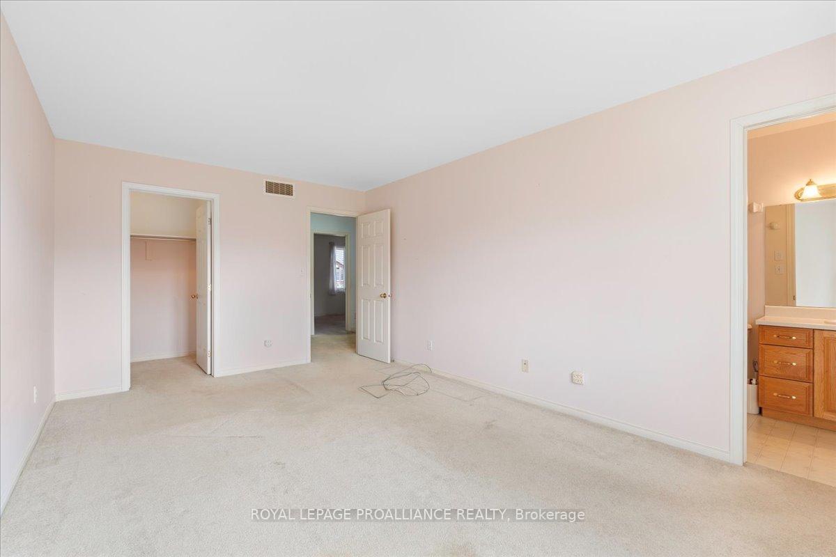 Photo 19 of 13 Hickory Grove, Belleville, Belleville Ward — HOMEH