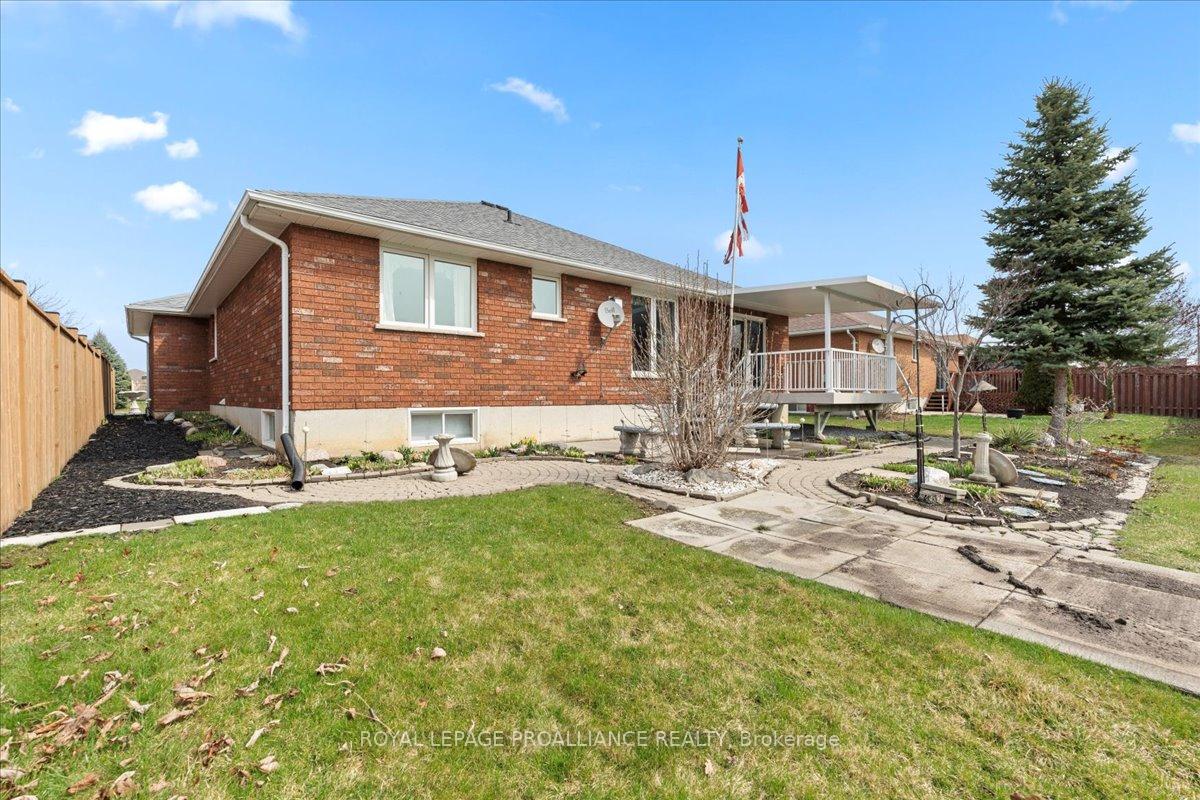 Photo 33 of 13 Hickory Grove, Belleville, Belleville Ward — HOMEH