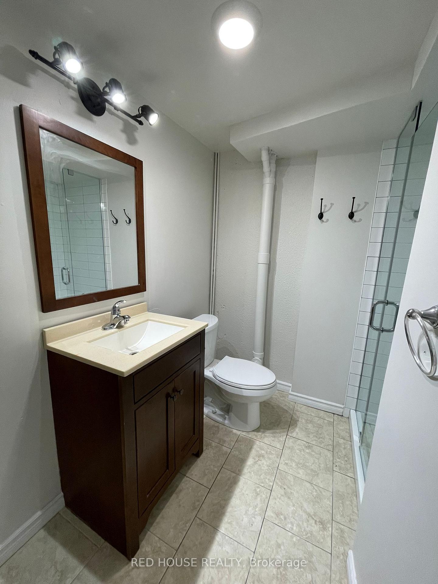Photo 11 of Unit Lower/Walkout, 46 Charlbrook Avenue, Barrie, Cundles East — HOMEH