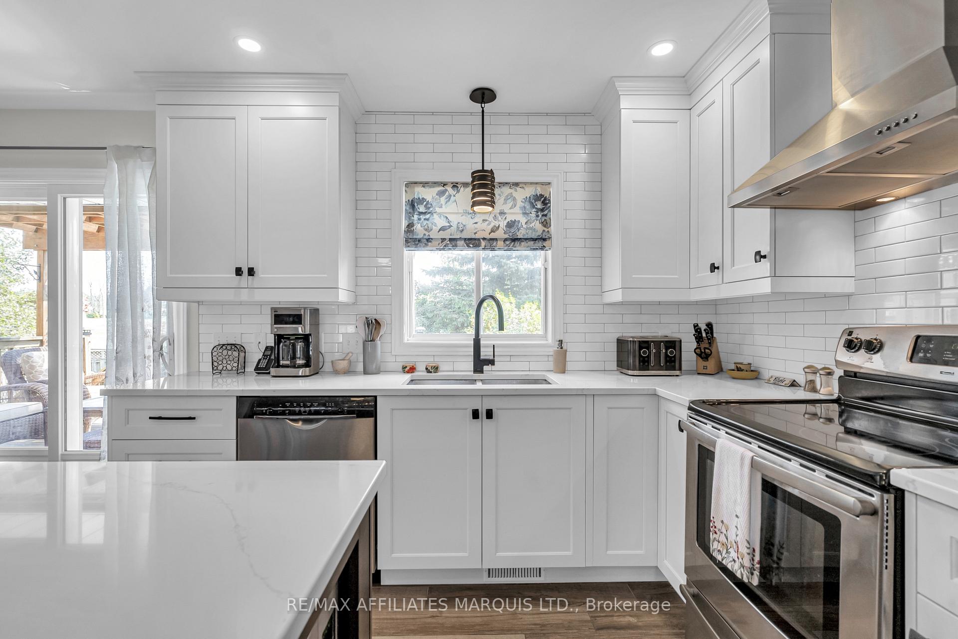 Photo 17 of 2145 Concorde Avenue, Cornwall — HOMEH