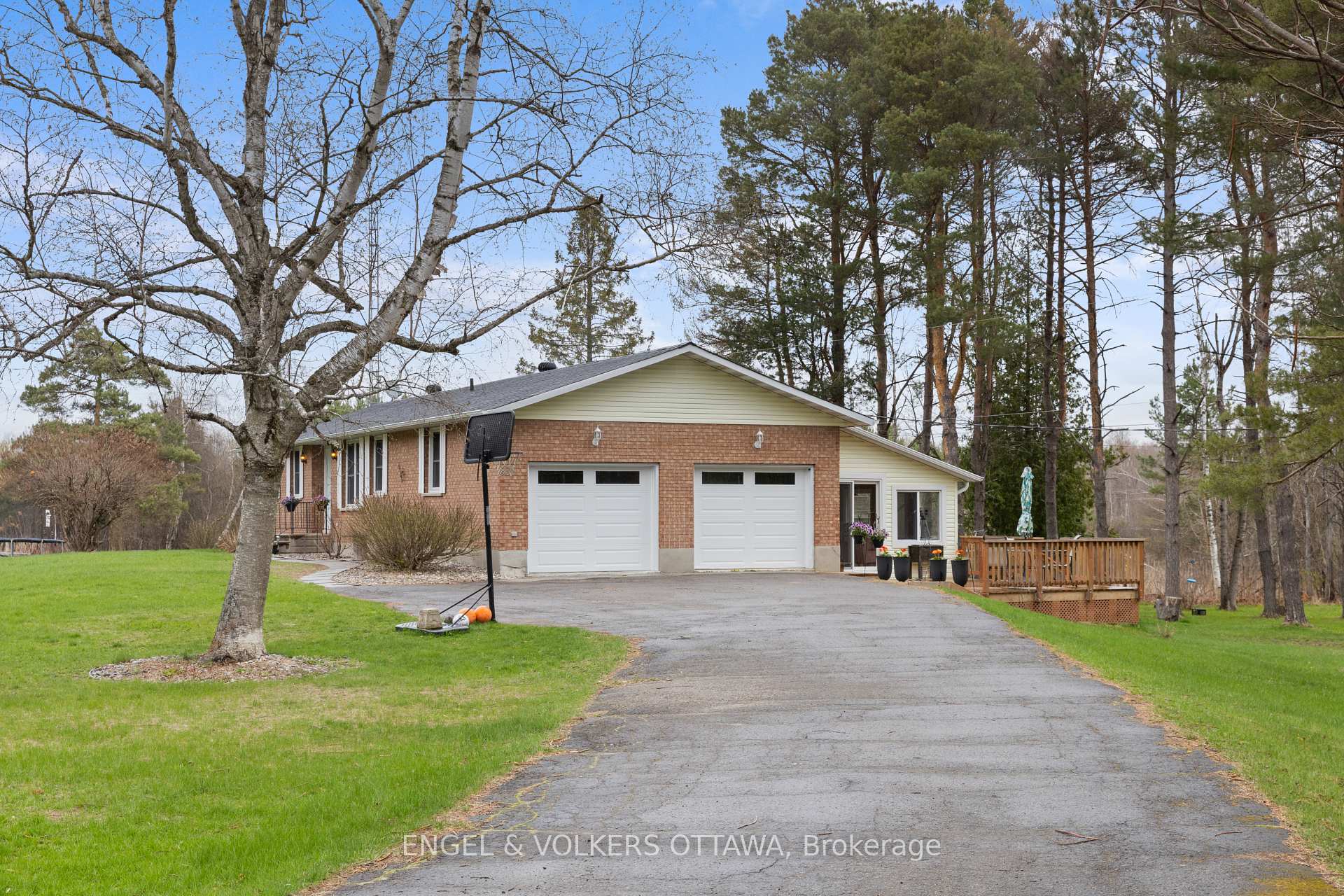 Photo 3 of 9241 County Road 44, Edwardsburgh/Cardinal, Edwardsburgh/Cardinal Twp — HOMEH