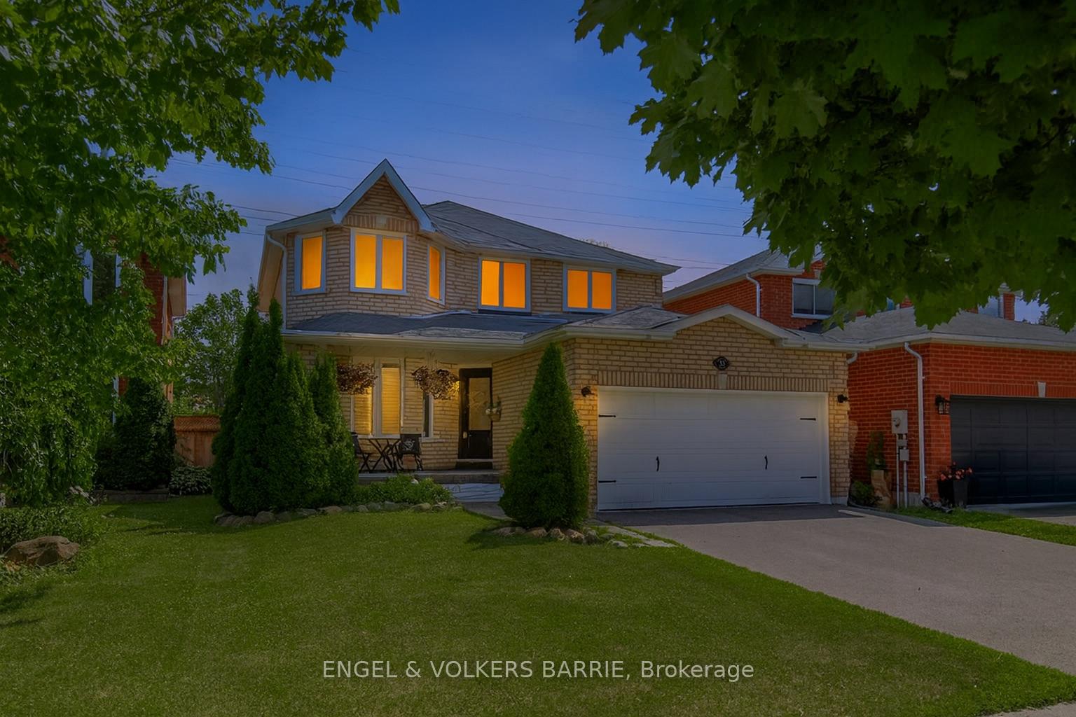 Photo 1 of 33 Etherington Crescent, Barrie, West Bayfield — HOMEH
