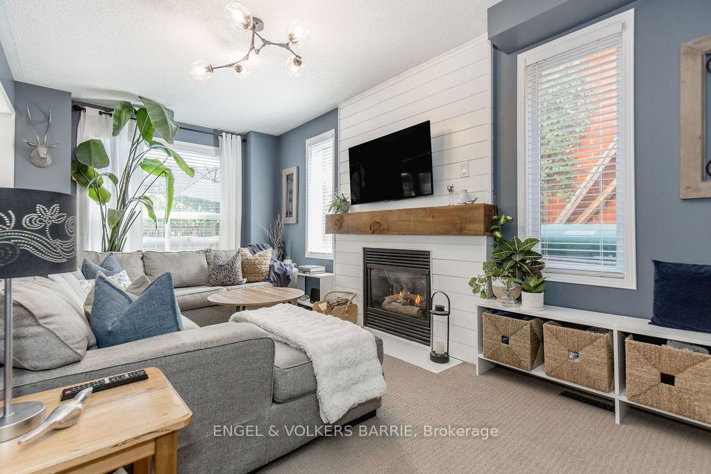 Photo 6 of 33 Etherington Crescent, Barrie, West Bayfield — HOMEH