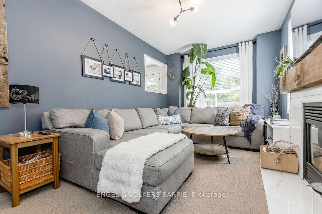 Photo 5 of 33 Etherington Crescent, Barrie, West Bayfield — HOMEH