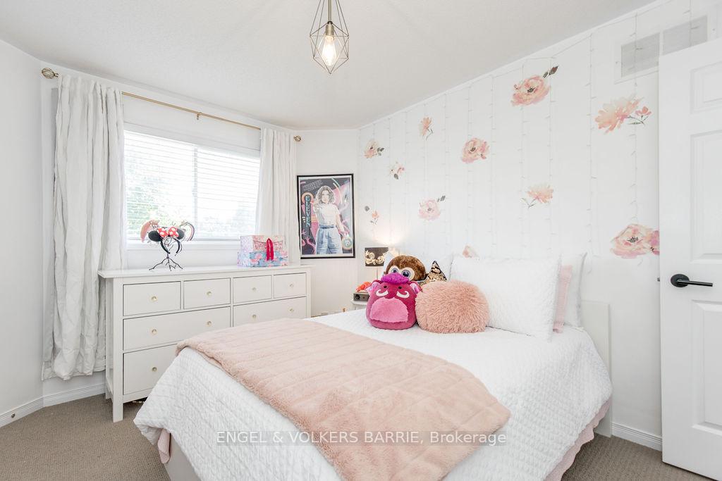 Photo 24 of 33 Etherington Crescent, Barrie, West Bayfield — HOMEH