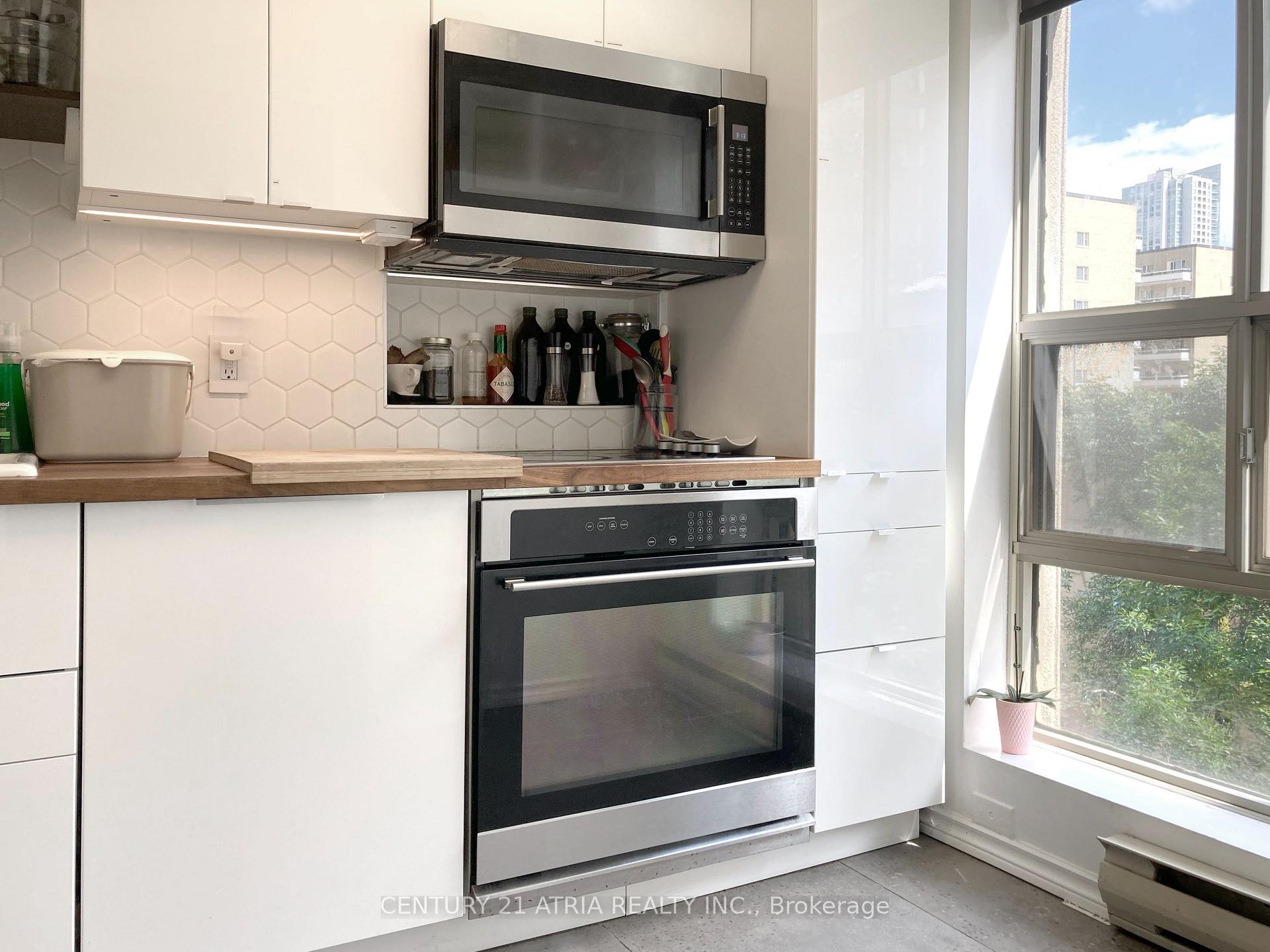 Photo 4 of Unit 511, 88 Charles Street E, Toronto, Church-Yonge Corridor — HOMEH