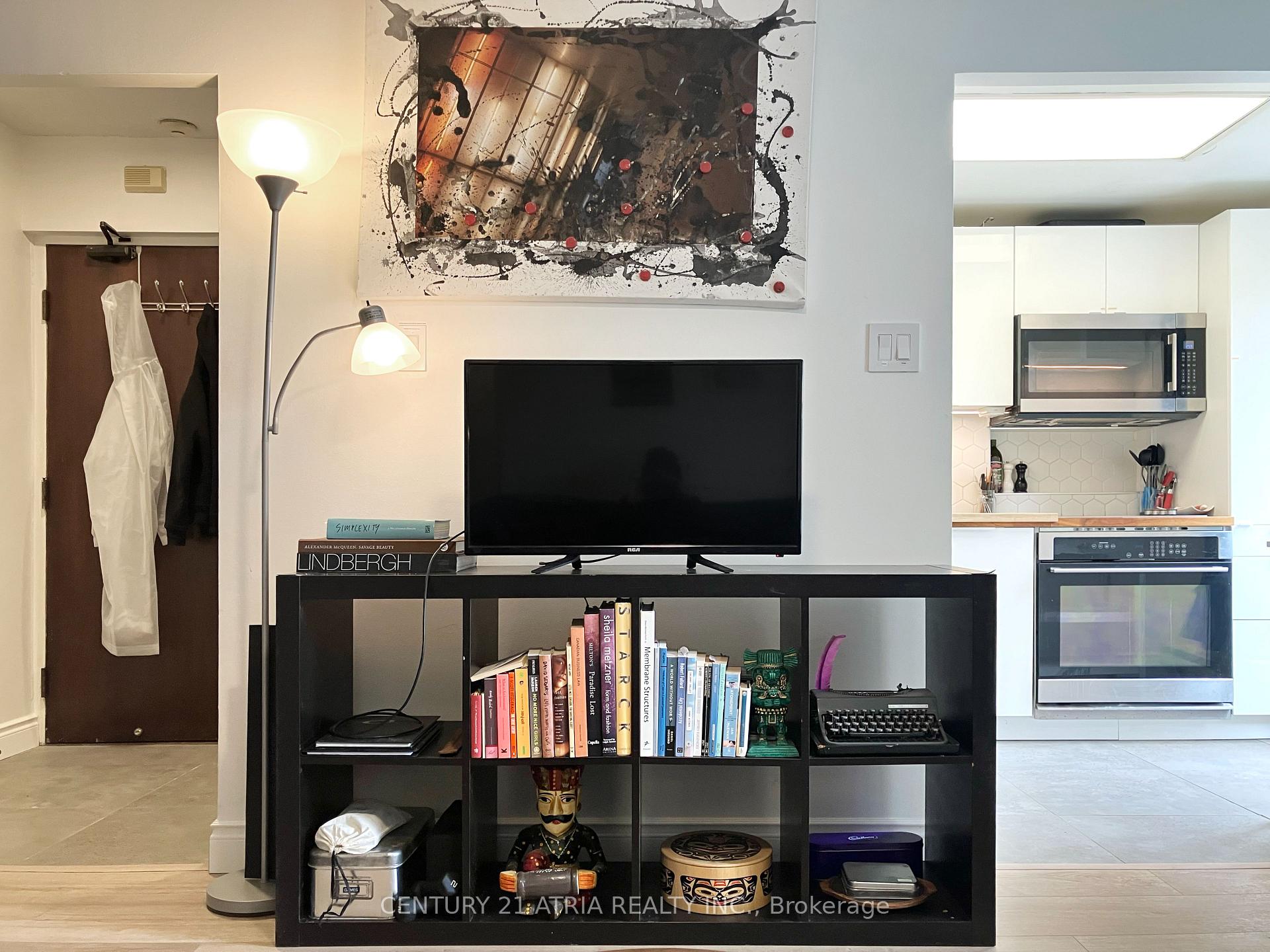 Photo 10 of Unit 511, 88 Charles Street E, Toronto, Church-Yonge Corridor — HOMEH