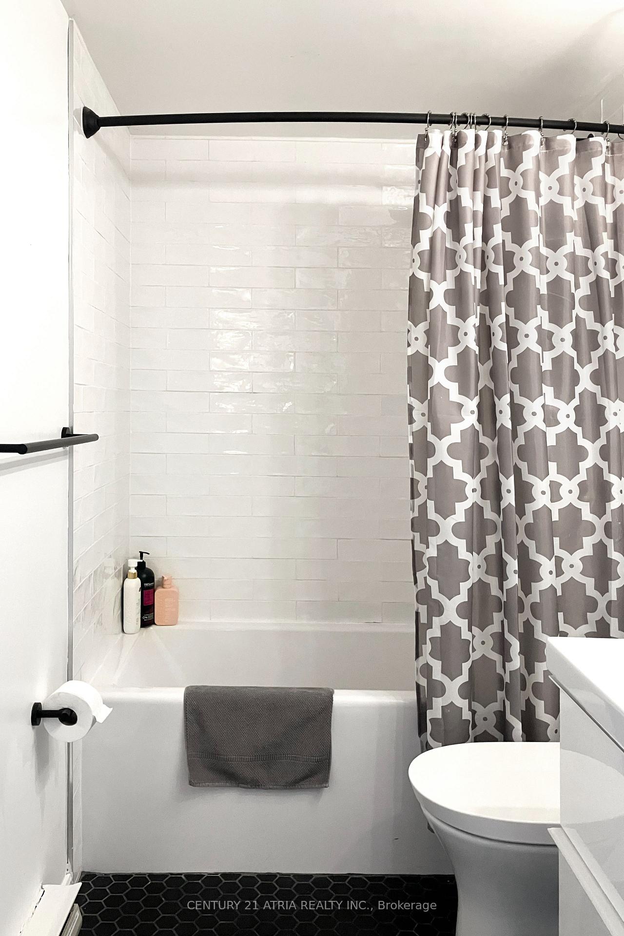 Photo 15 of Unit 511, 88 Charles Street E, Toronto, Church-Yonge Corridor — HOMEH