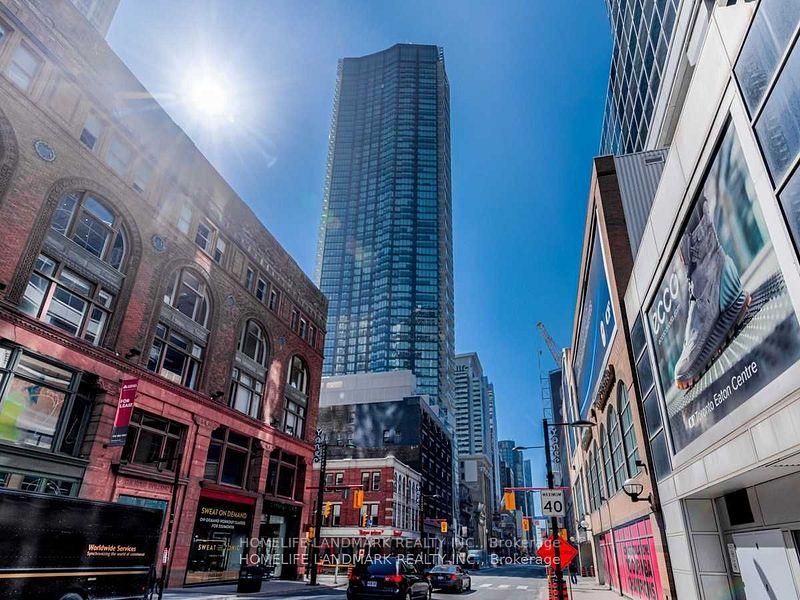 Front of Unit 3103, 197 Yonge Street