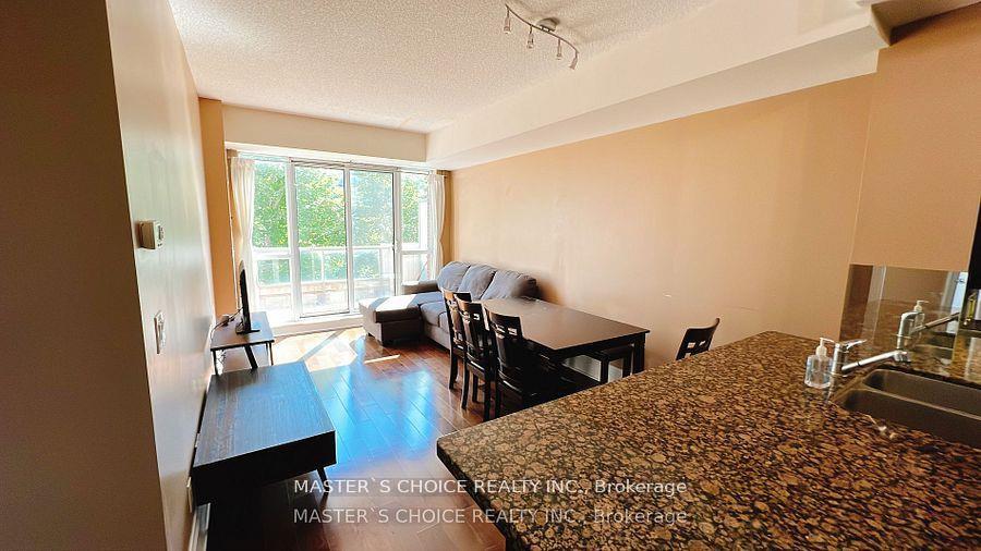 Photo 4 of Unit 310, 21 Upper Duke Crescent, Markham, Unionville — HOMEH