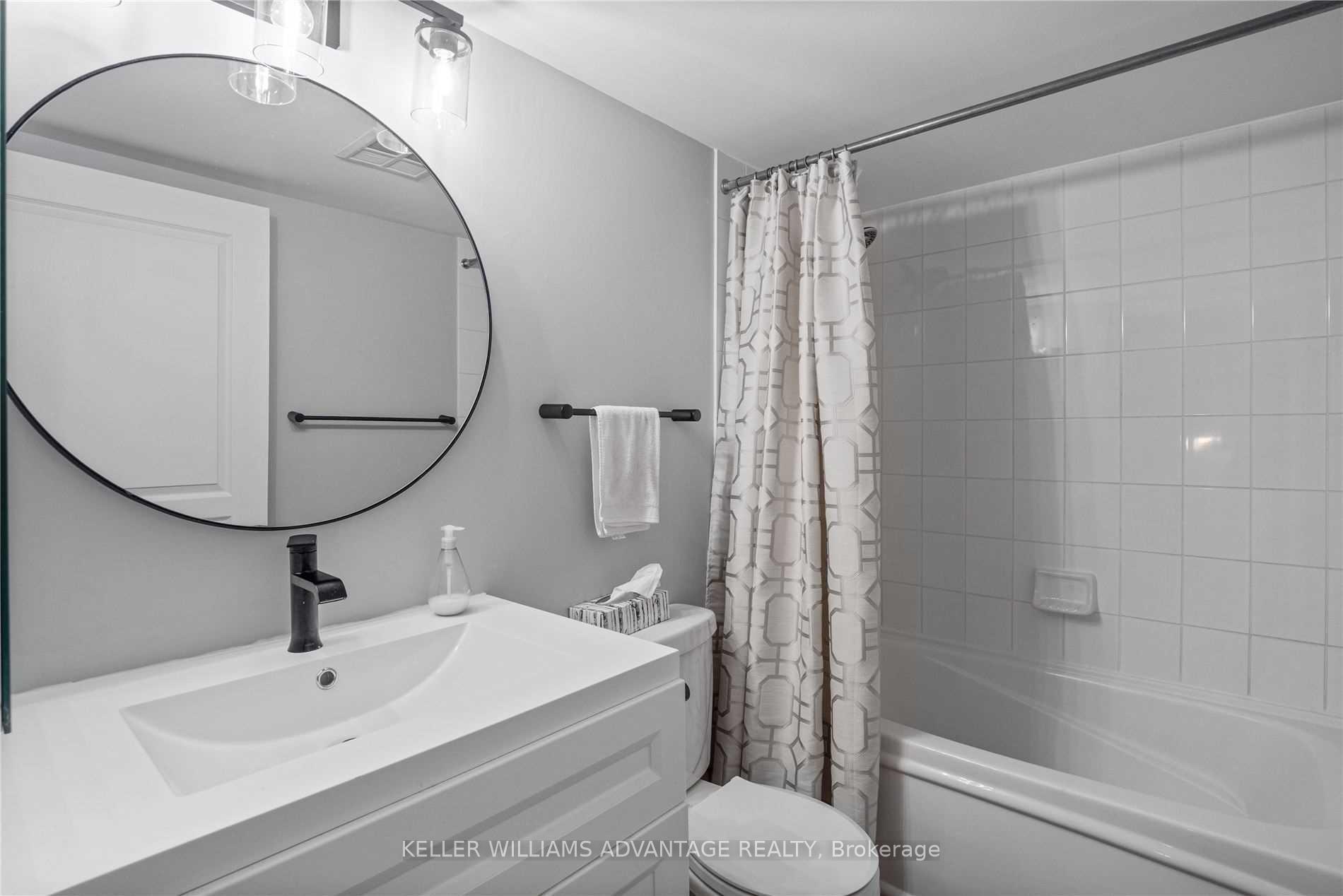 Photo 16 of Unit 617, 323 Richmond Street E, Toronto, Moss Park — HOMEH