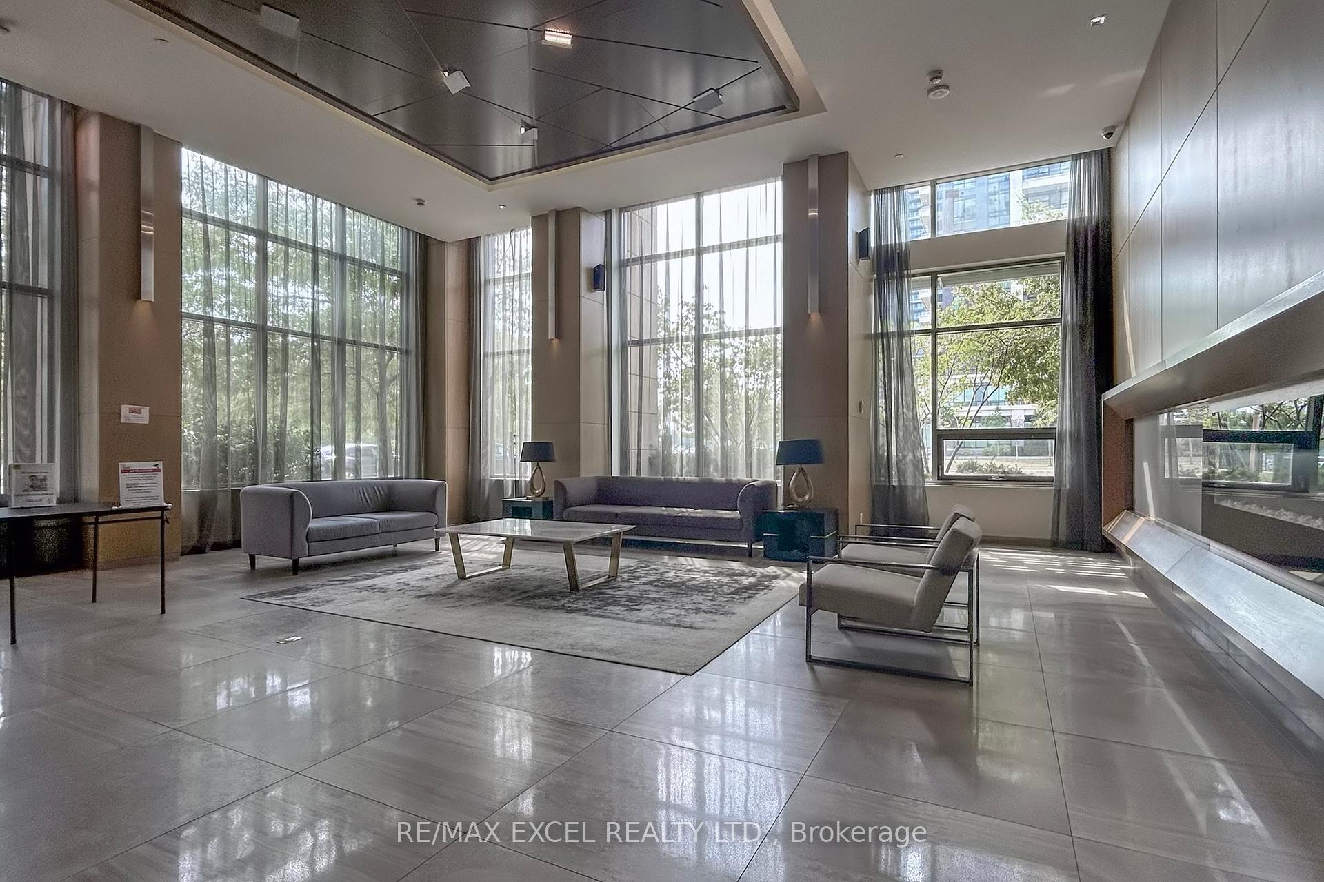 Photo 6 of Unit 207, 18 Uptown Drive, Markham, Unionville — HOMEH