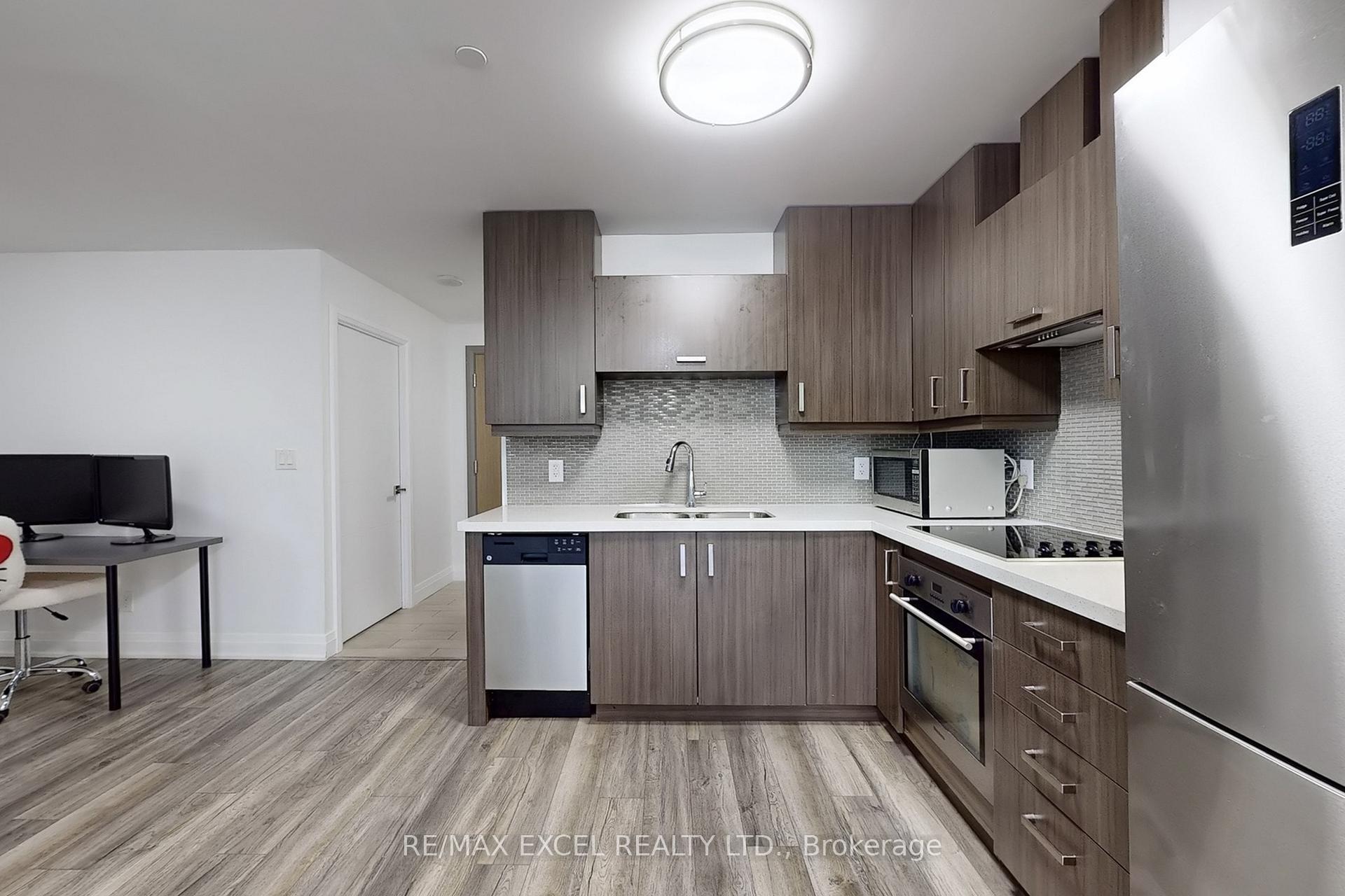 Photo 13 of Unit 207, 18 Uptown Drive, Markham, Unionville — HOMEH