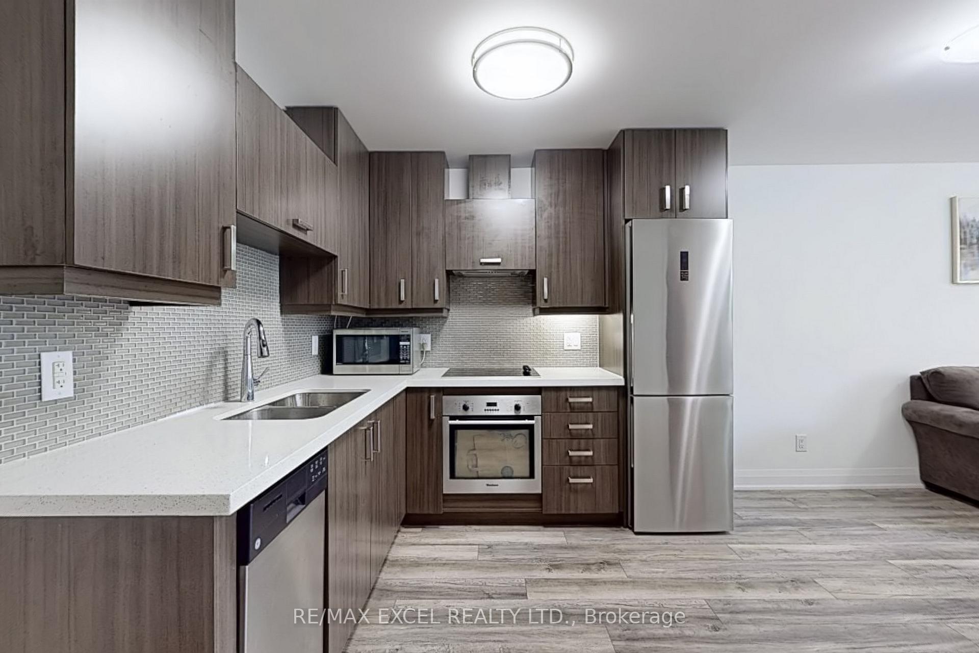 Photo 15 of Unit 207, 18 Uptown Drive, Markham, Unionville — HOMEH