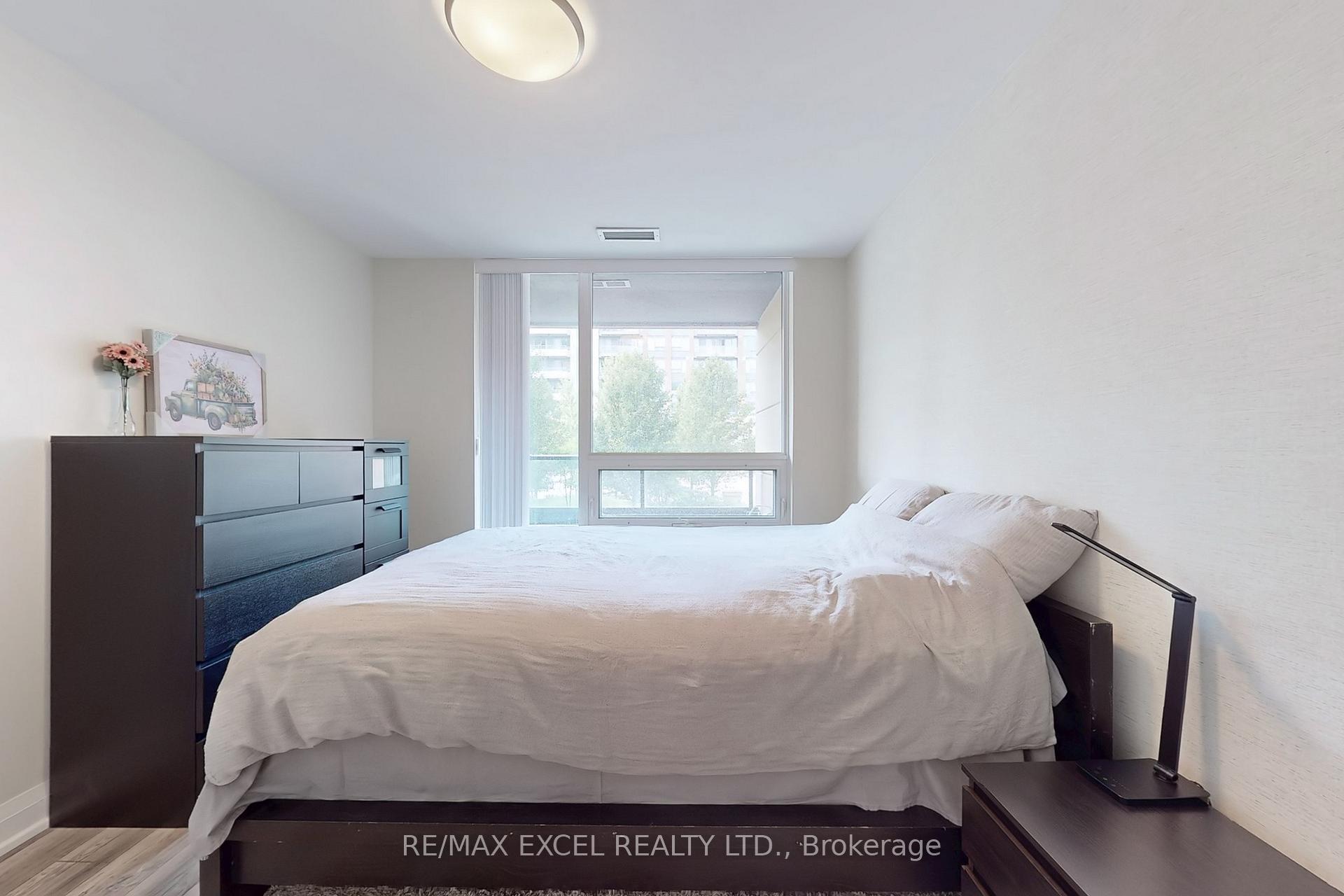 Photo 19 of Unit 207, 18 Uptown Drive, Markham, Unionville — HOMEH