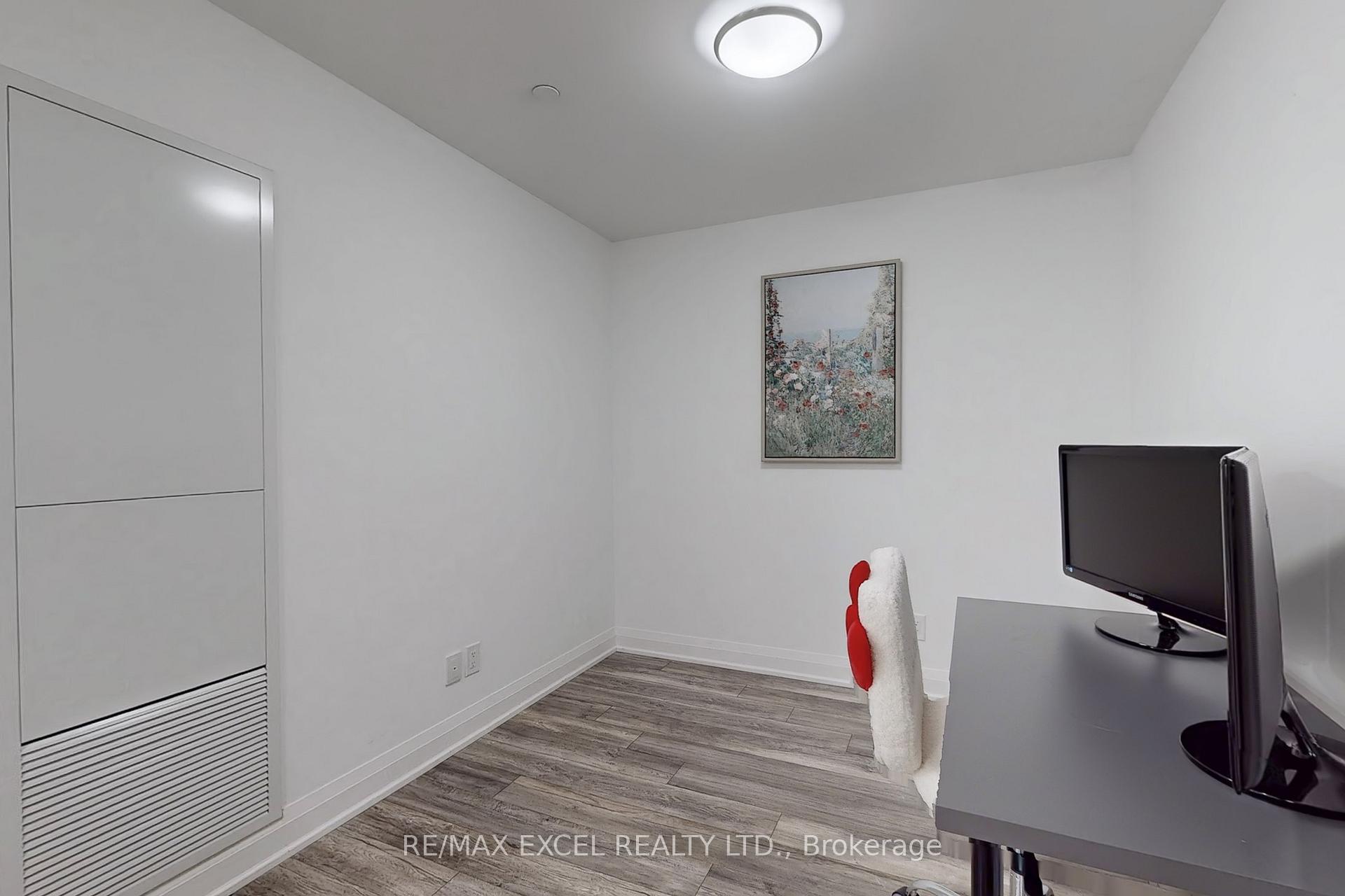 Photo 24 of Unit 207, 18 Uptown Drive, Markham, Unionville — HOMEH