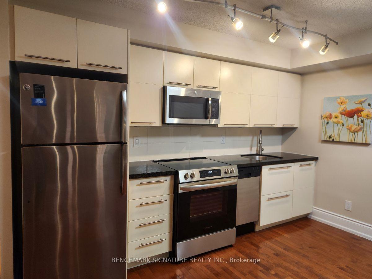Photo 2 of Unit 1702, 25 Carlton Street, Toronto, Church-Yonge Corridor — HOMEH