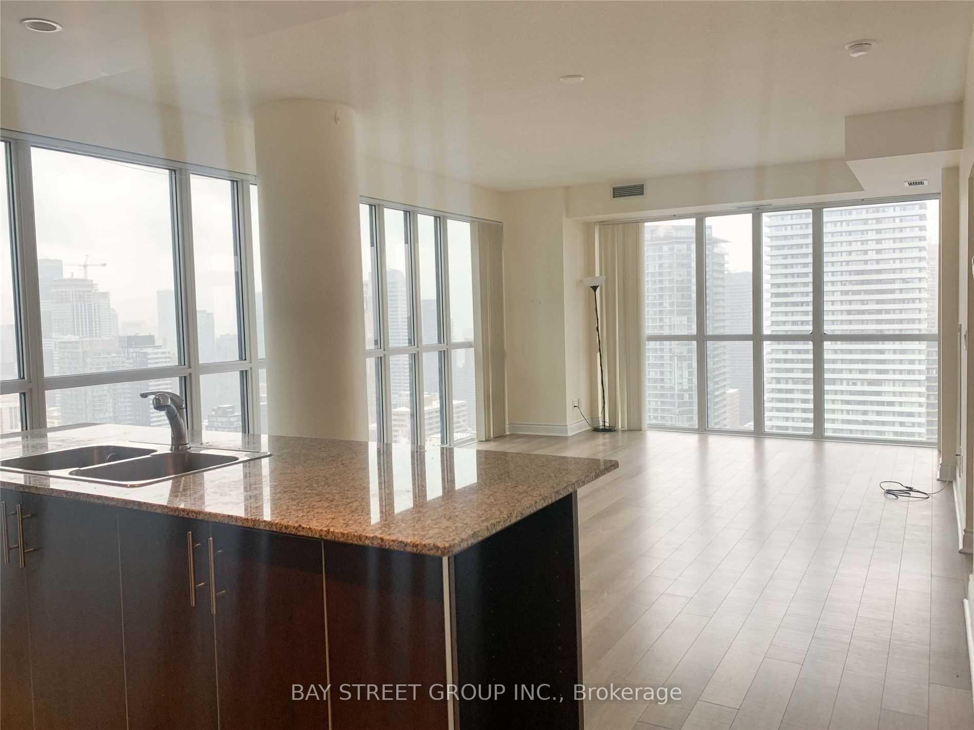 Photo 3 of Unit 4103, 28 Ted Rogers Way, Toronto, Church-Yonge Corridor — HOMEH