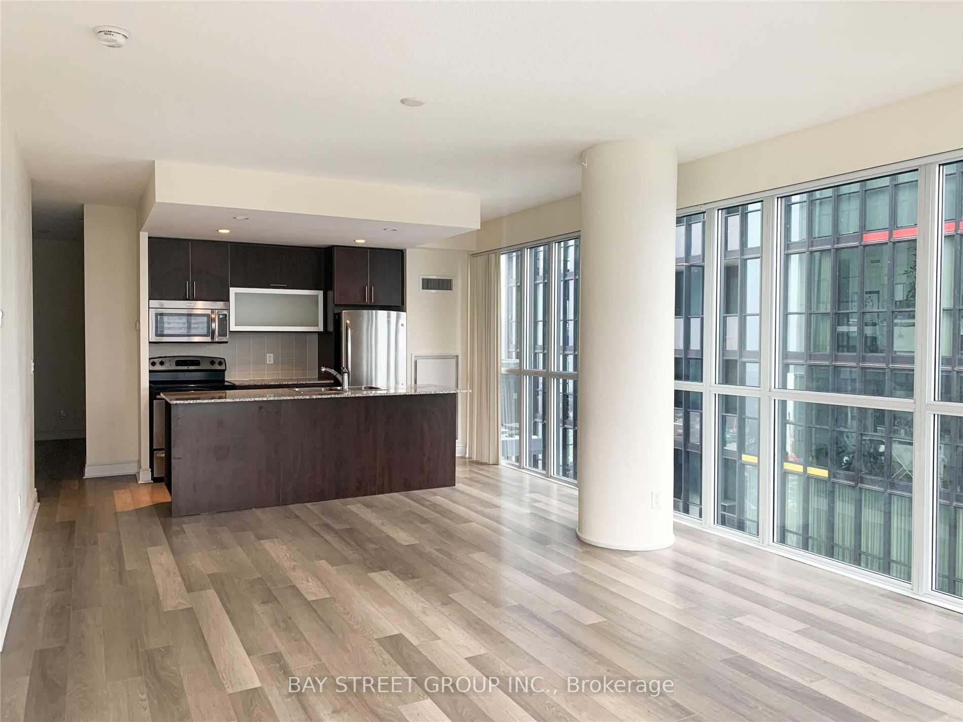 Photo 6 of Unit 4103, 28 Ted Rogers Way, Toronto, Church-Yonge Corridor — HOMEH